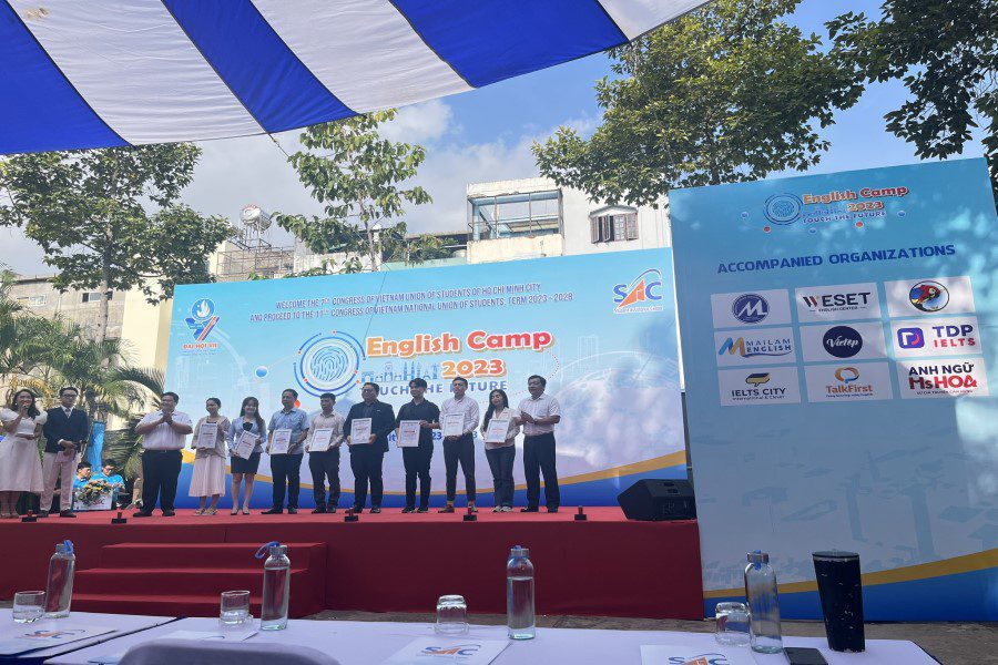 TDP IELTS đồng hành cùng Ngày hội Sinh viên với ngoại ngữ lần 8 1 TDP IELTS đồng hành cùng Ngày hội Sinh viên với ngoại ngữ lần 8 - TDP IELTS