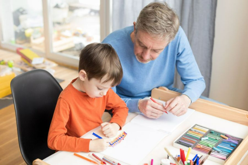 Tư duy phản biện cho trẻ là gì? Cách rèn luyện tư duy phản biện cho trẻ 5 tu duy phan bien cho tre tdpielts 4